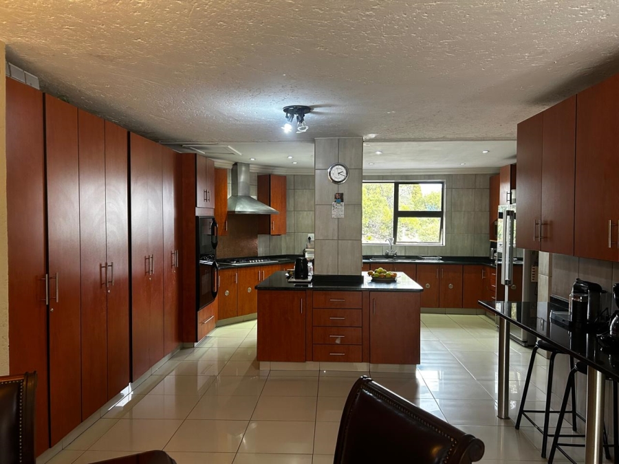 12 Bedroom Property for Sale in Boschfontein Gauteng